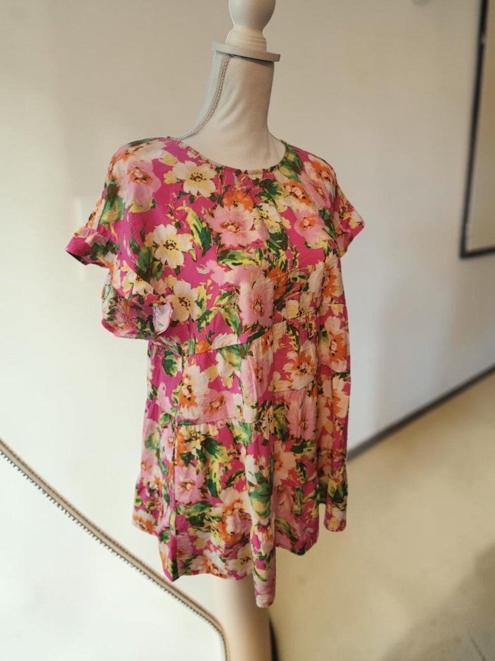 🌸 Emily Wonder Floral Blouse Size Large NWT Pink Ruffle Sleeve 🌸 - Picture 4 of 10
